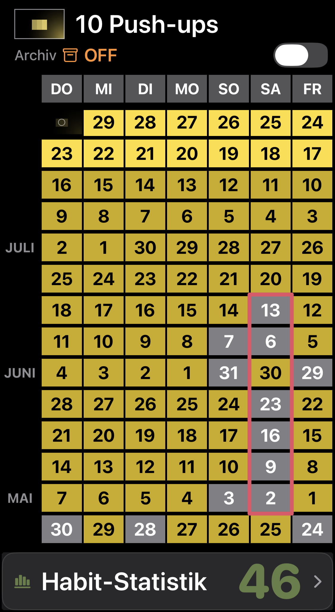 Visualização anual do hábito “10 Push-ups” no Ninety Days com uma sequência atual de 46 dias.